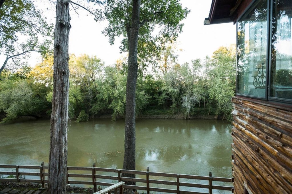 Riverside Cabin Mammoth Cave