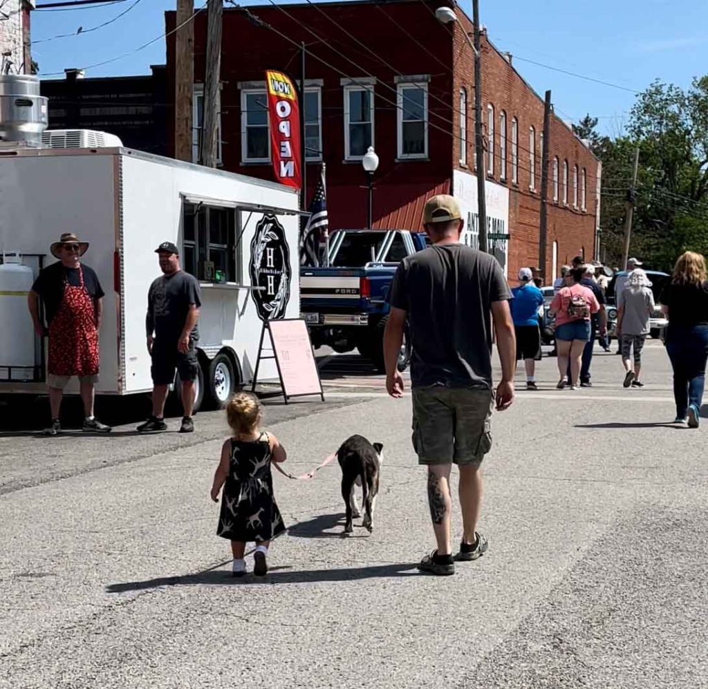 Cave City Family Events Car Show near Mammoth Cave