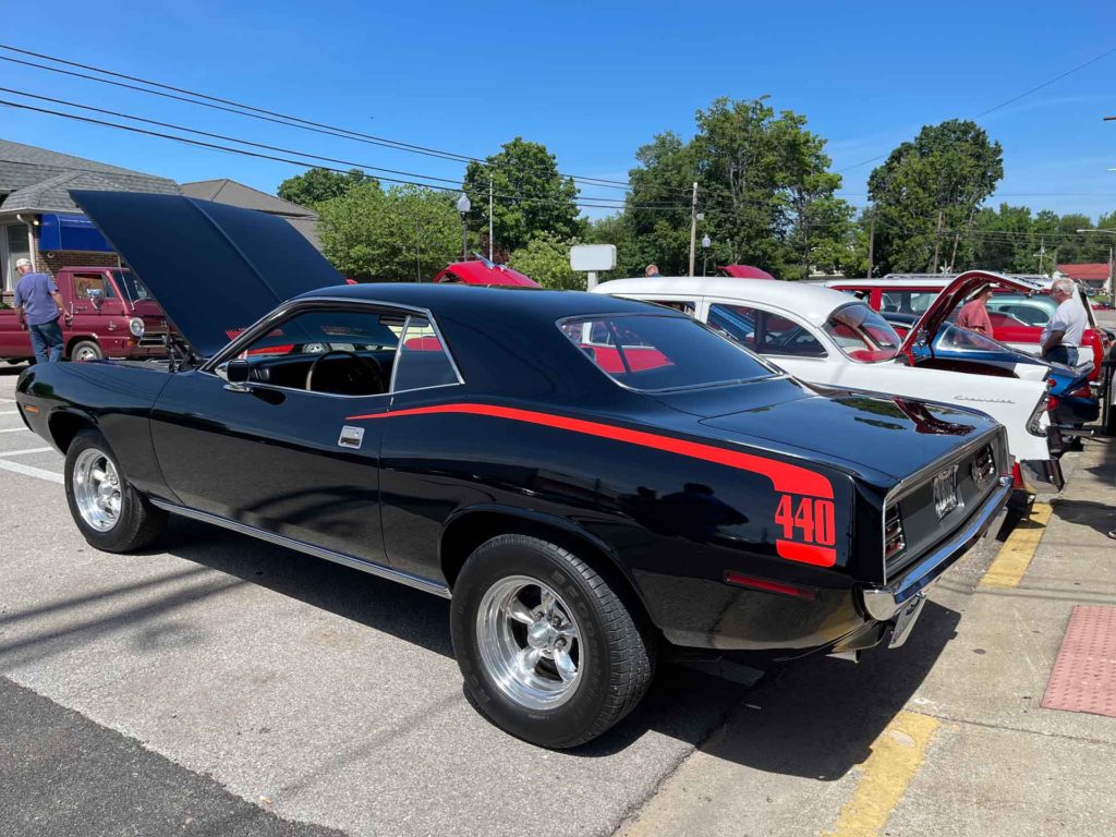 Plymouth Duster 440 KY Car Show